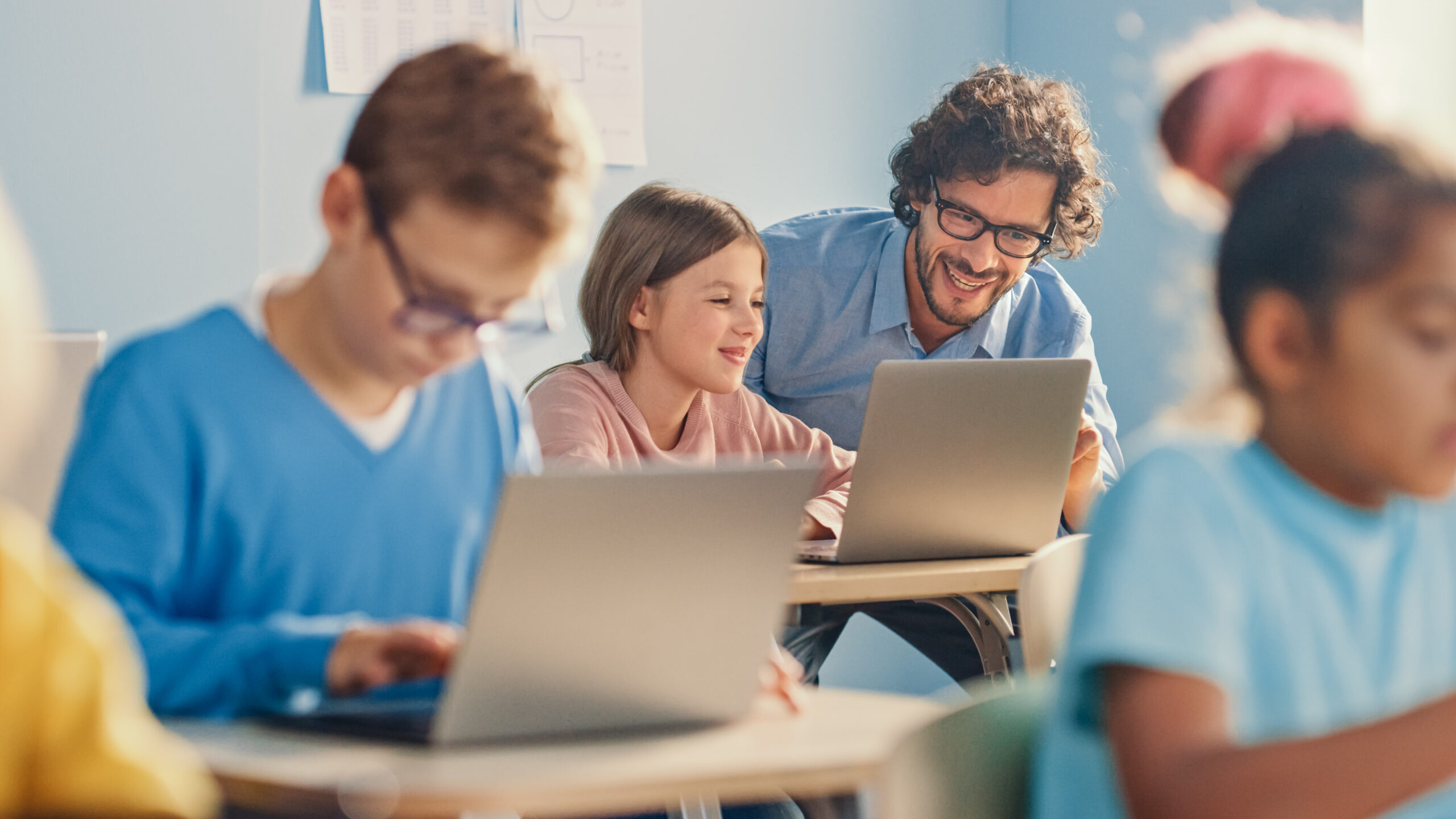 Microsoft 365 Education aduce în școli cele mai noi tehnologii digitale - blog image